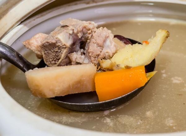 滋補雞湯做法 滋補雞湯做法