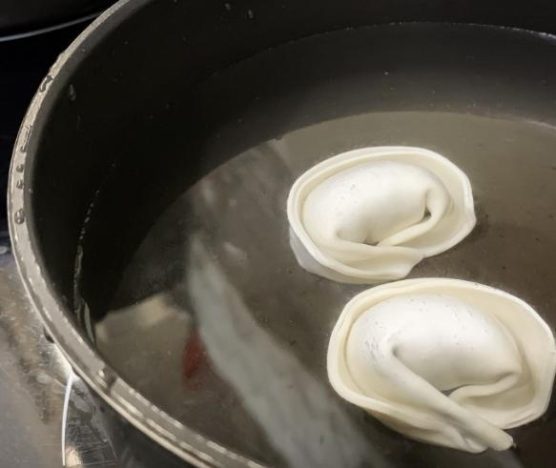 冷凍水餃冷水下鍋煮多久