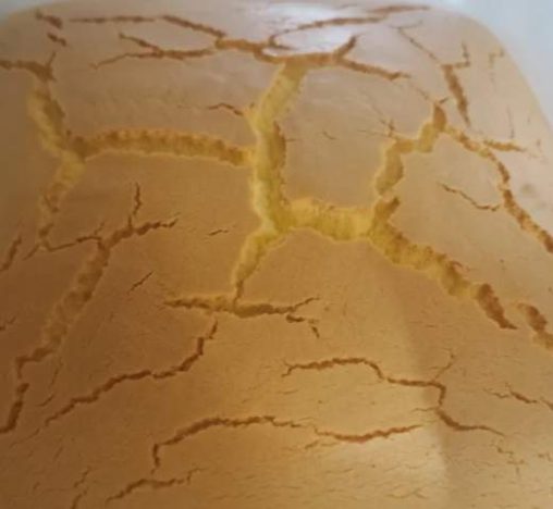 古早味蛋糕開裂原因