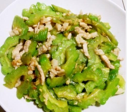苦瓜炒肉片做法 苦瓜炒肉片做法