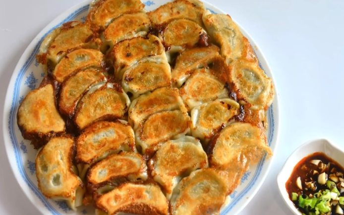 餃子皮煎法技巧 餃子皮煎法技巧