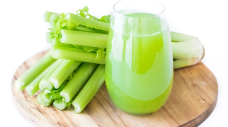 西芹汁功效 西芹汁功效