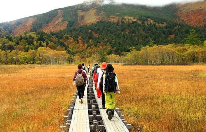 白馬岩岳秋季旅遊