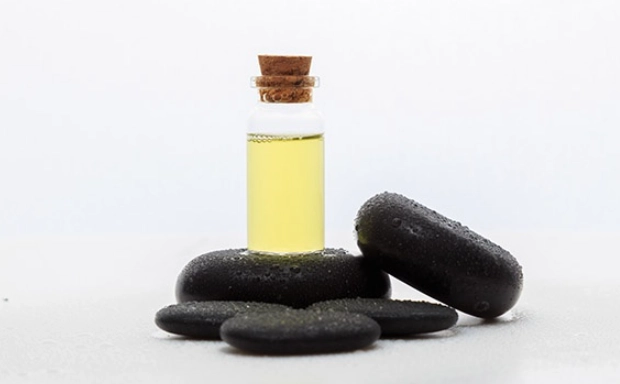 茶樹精油直接塗抹 茶樹精油直接塗抹