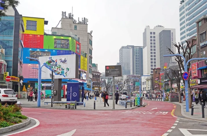 弘大24小時逛街