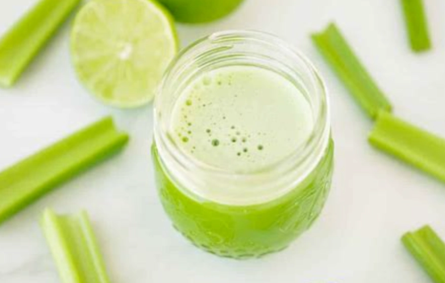 西芹汁月經影響全解析：經期喝西芹汁的優缺點與注意事項