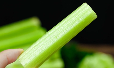 睡前喝西芹汁好處