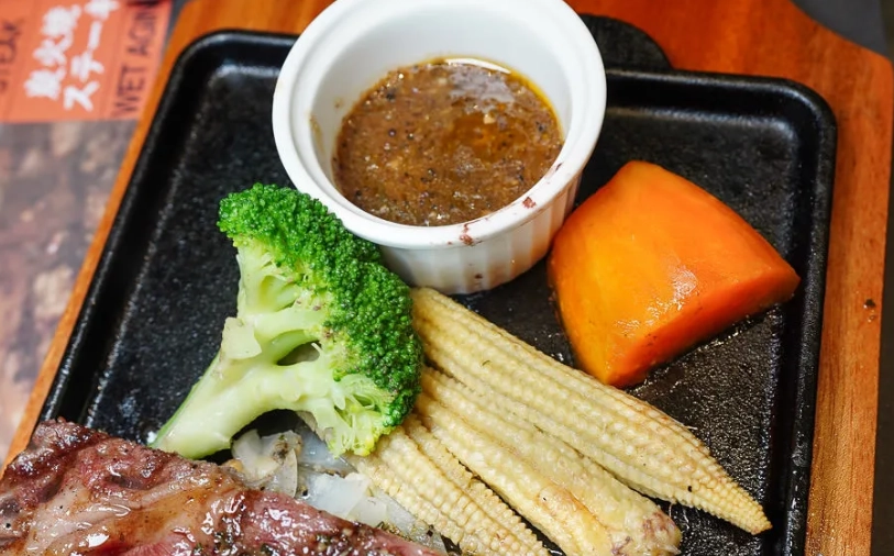 嘉義牛排館比較