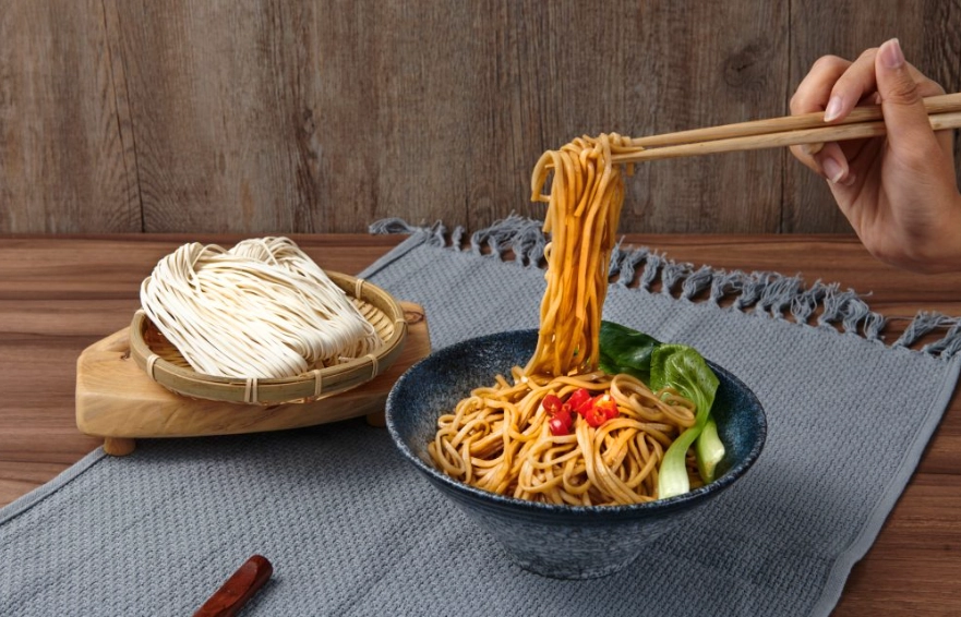 關廟麵要煮多久？完整煮麵時間指南與實用技巧