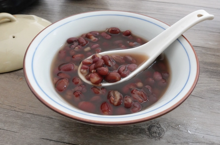 紅豆湯優點全解析：從營養價值到健康益處的完整指南