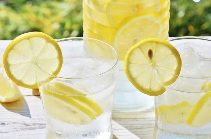 喝檸檬汁胃痛 喝檸檬汁胃痛