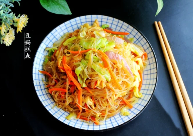 一碗炒米粉熱量