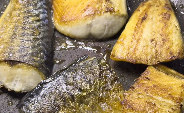 太白粉煎魚技巧 太白粉煎魚技巧