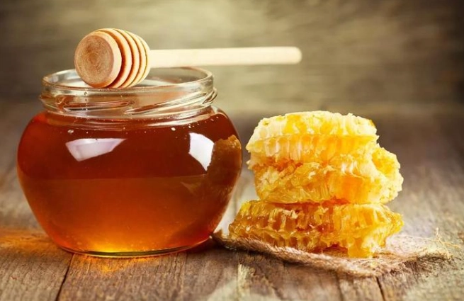 空腹吃蜂蜜好處