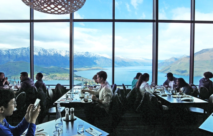 皇后鎮自助旅行