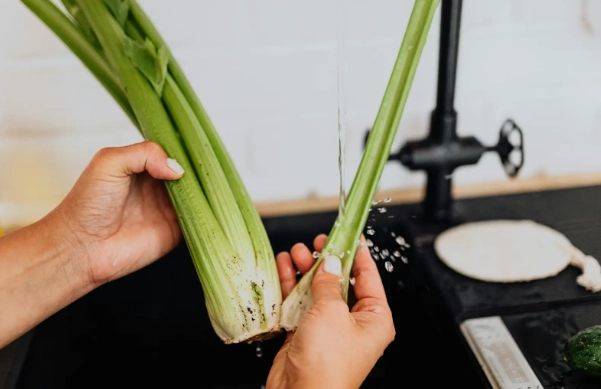 生吃西洋芹營養