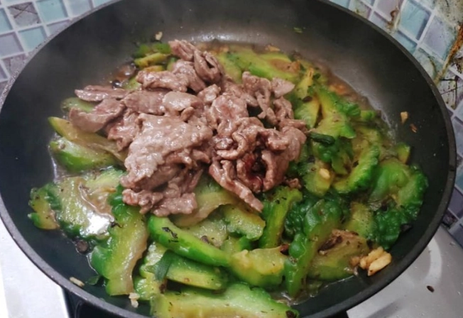 涼瓜炒牛肉 做法