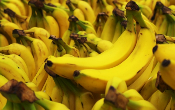 香蕉不能和什麼一起吃