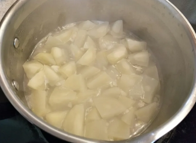 馬鈴薯泡水步驟