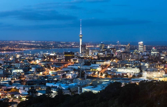 奧克蘭市區駕駛