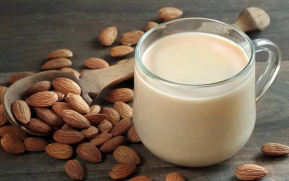 杏仁奶加熱