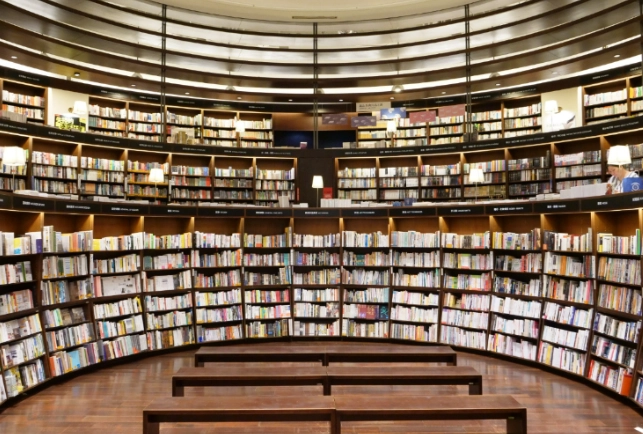 台中深夜書店 台中深夜書店