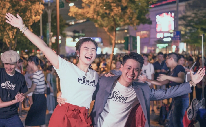 浪漫晚上約會 浪漫晚上約會