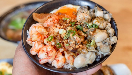 基隆仁愛市場海鮮蓋飯