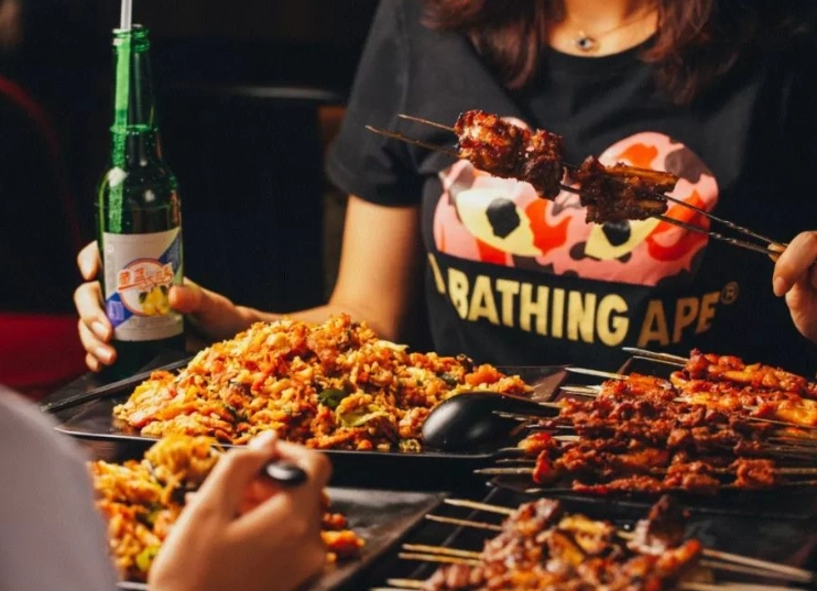 新埔宵夜美食全攻略：深夜食堂必吃推薦與隱藏版小吃