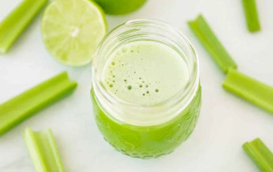 西芹汁要燙嗎？完整解析燙與不燙的優缺點、營養影響與正確做法