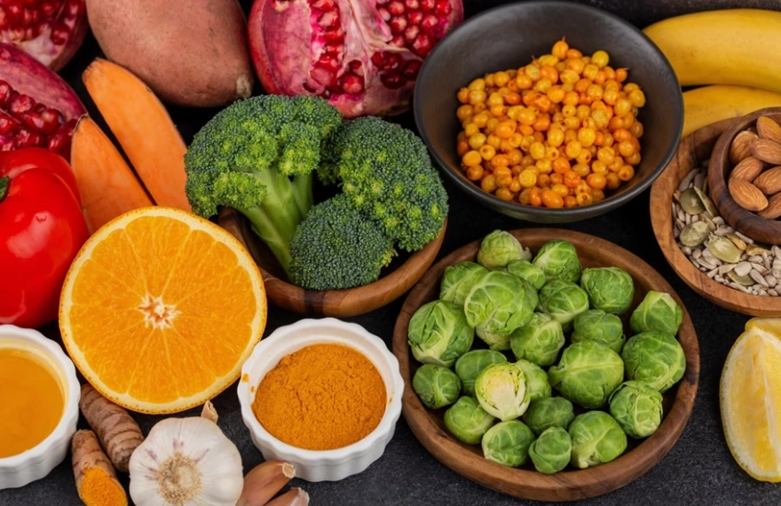 葉黃素早上吃還是晚上吃？專家解析最佳服用時機與關鍵因素