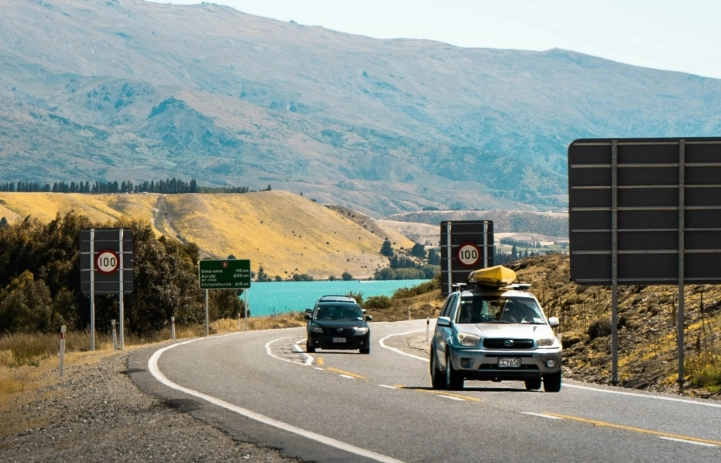 紐西蘭自駕規則