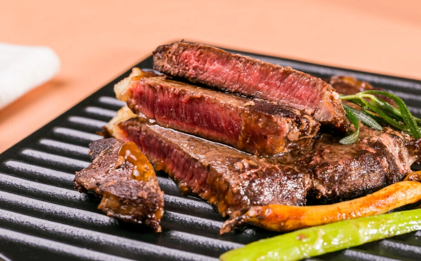 嘉義市牛排西餐廳全攻略：精選推薦、價格比較與用餐指南