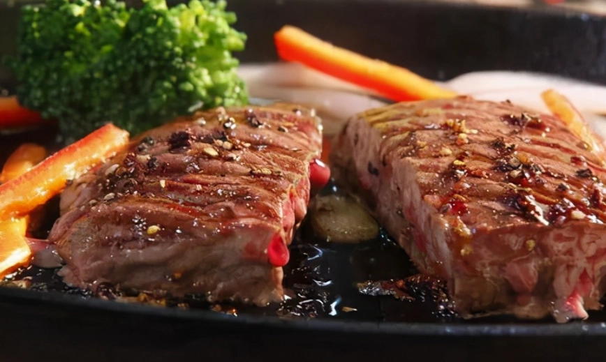 煎牛排用什麼火？完整火候指南與實用技巧