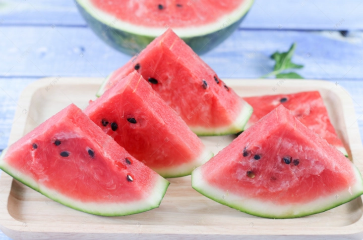 夏天當季水果完全指南：挑選、保存、食譜與健康益處一次掌握