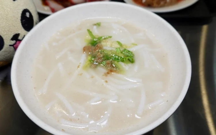 景美米粉湯必比登