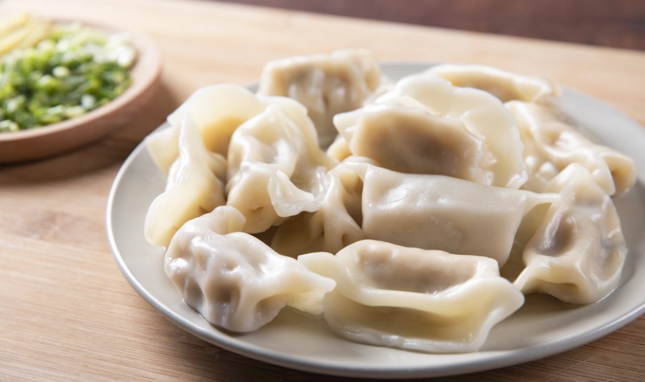 水餃肉粉紅色真相解析：安全判斷與處理方法完整指南