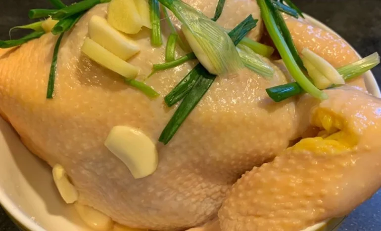 薑蔥蒸雞件