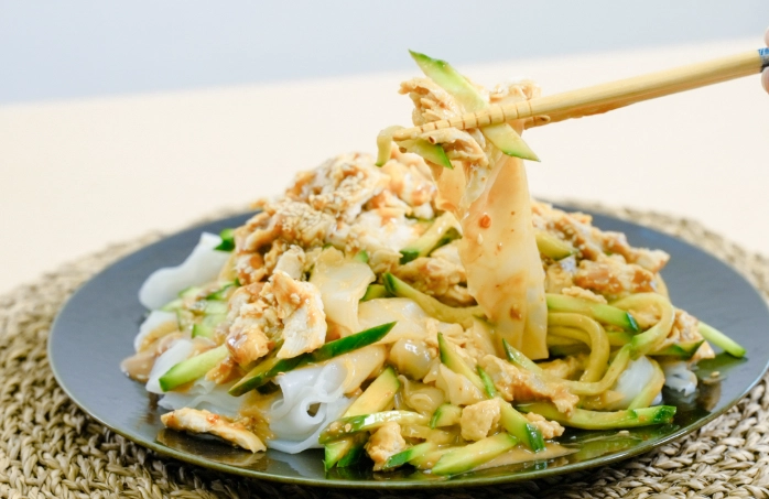 雞絲涼皮 一份 熱量