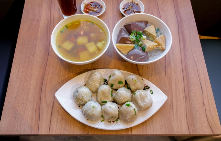 台中西屯路小吃 台中西屯路小吃