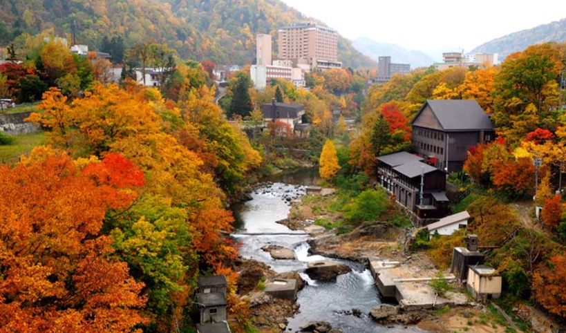 定山溪花楓葉全攻略：賞楓秘境、交通住宿、行程規劃一次掌握